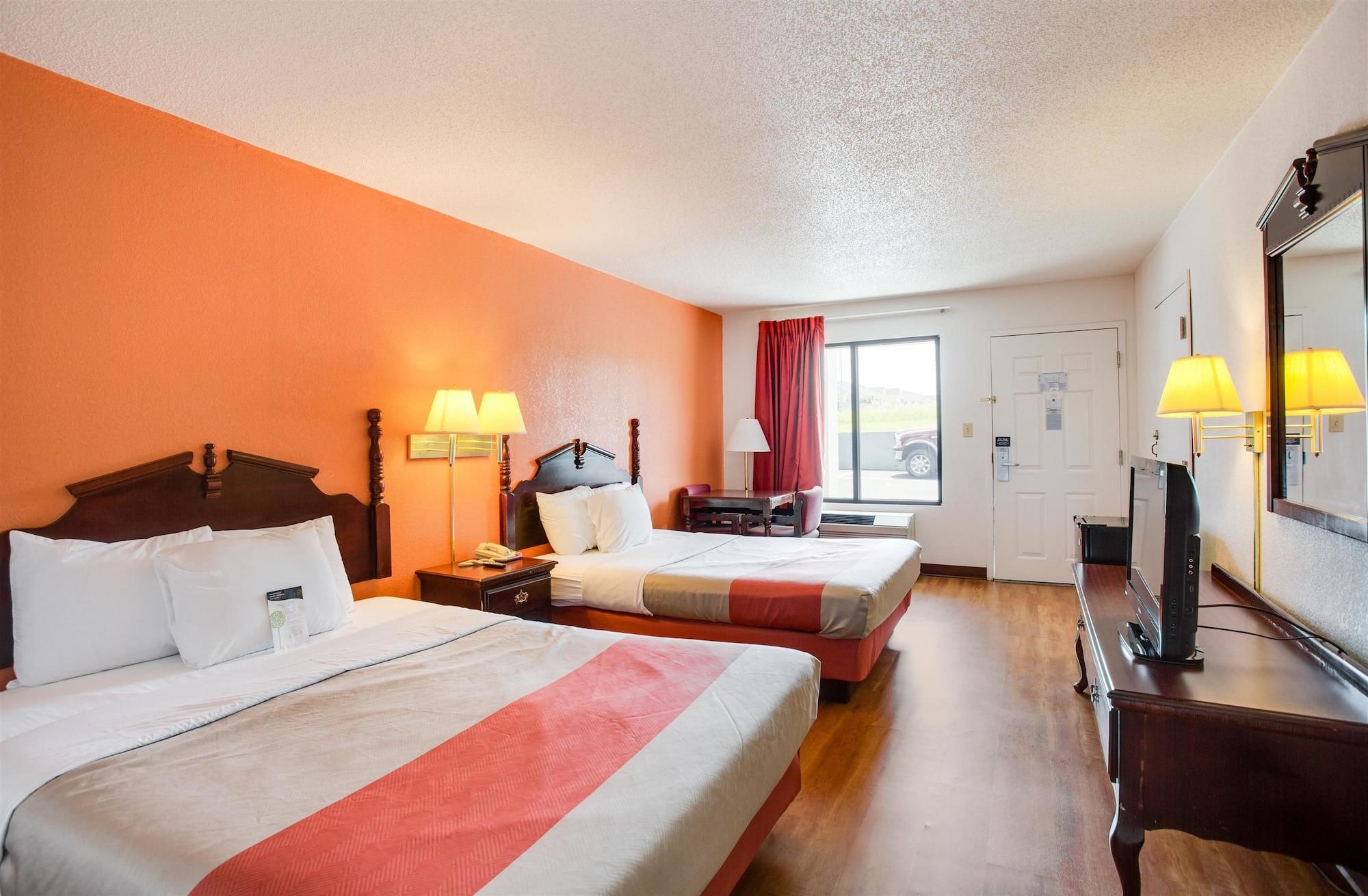 Hotel 6-white House, Tn
