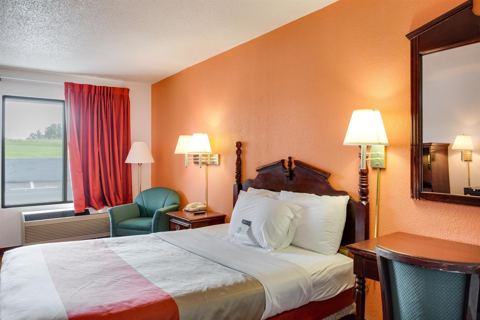 Hotel 6-white House, Tn